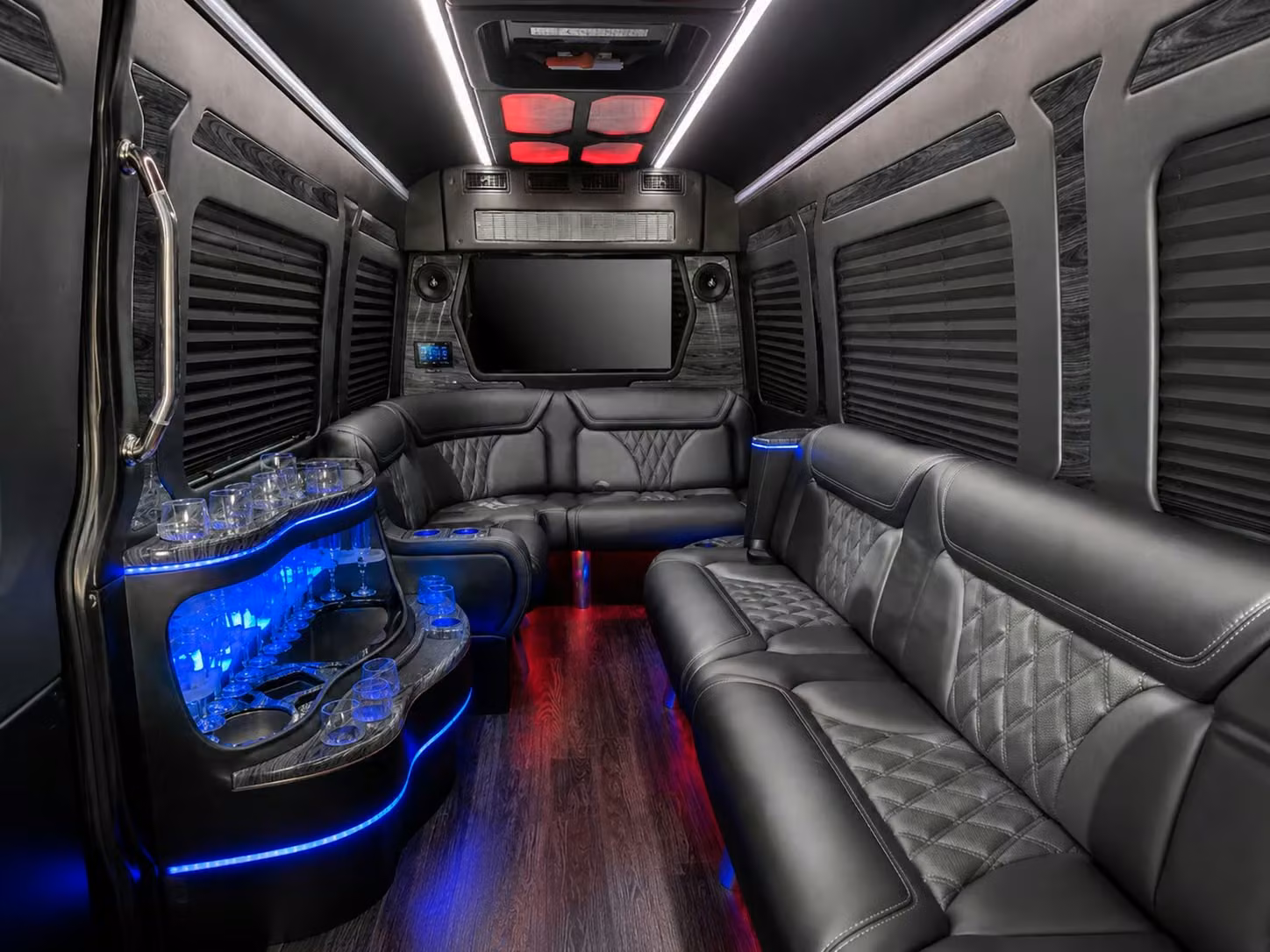 airport transfers and out of town employee shuttle services from ankeny
